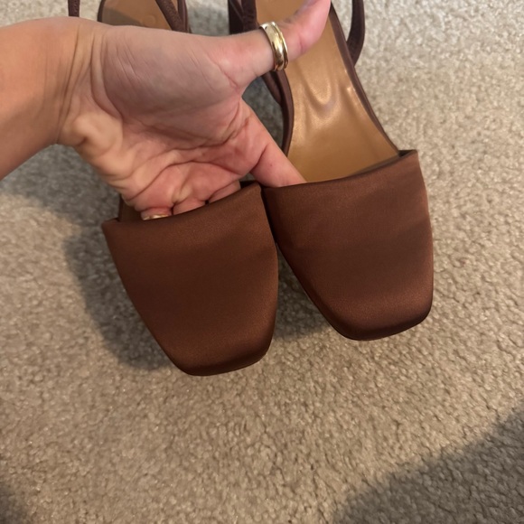 LOQ Felipa satin slingback heels (size 37) - Picture 8 of 9